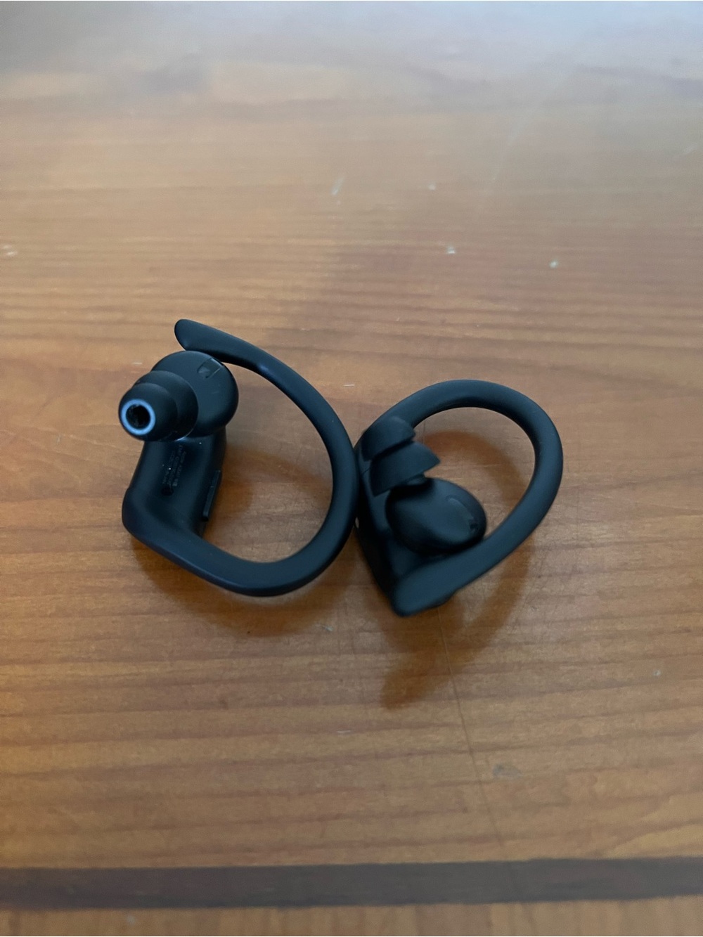 Beats by Dr. Dre Powerbeats Pro In-Ear Wireless Earphones Tested. - Picture 4 of 4